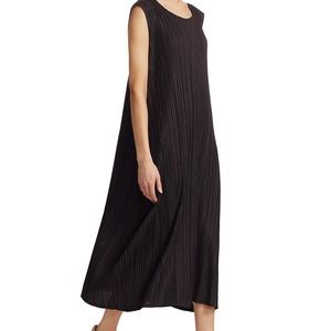 Issey Miyake sleeveless midi dress